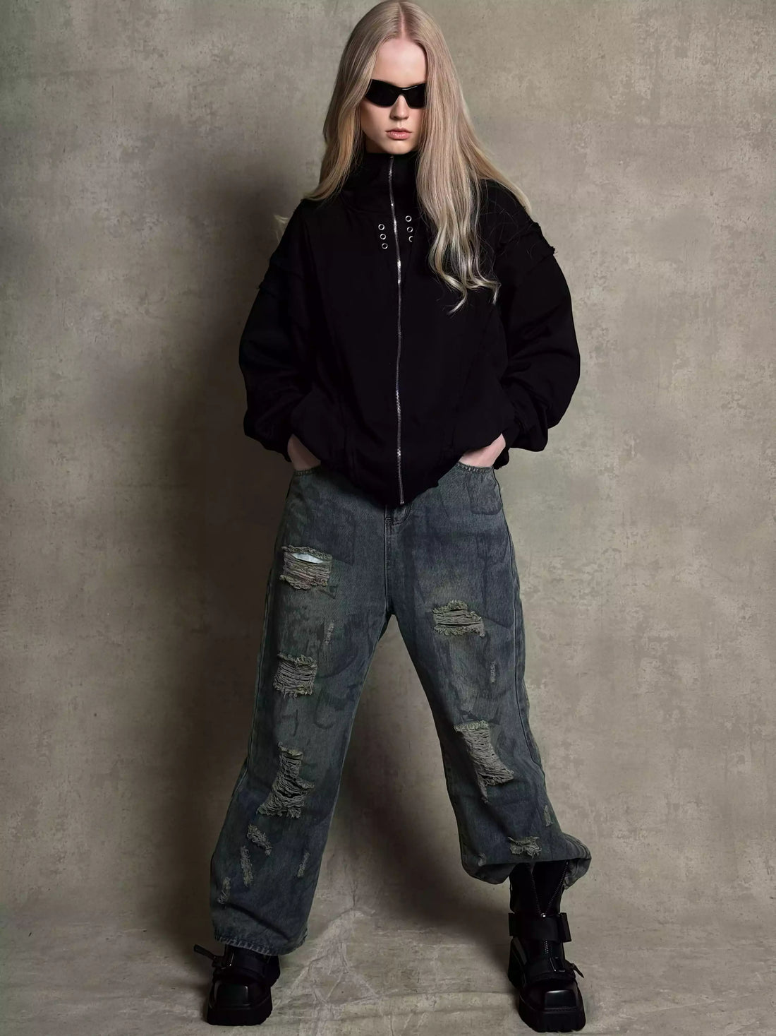 Black Eyelets (Women’s)