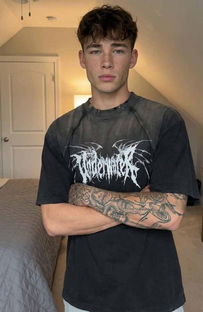 T-shirt with piercing