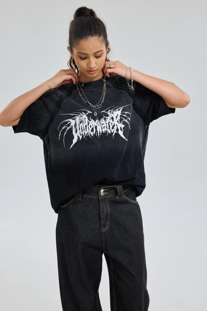 T-shirt with piercing