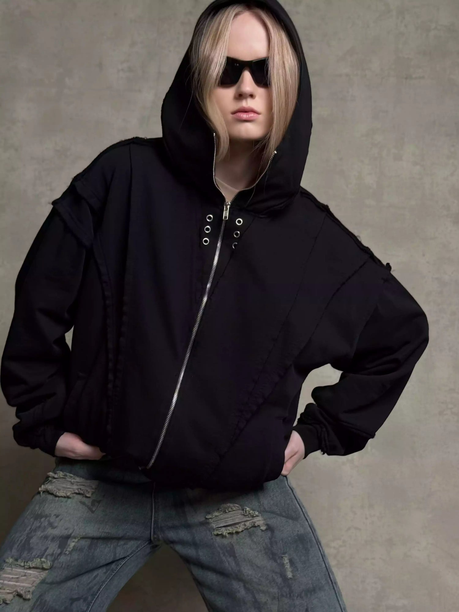 Black Eyelets (Women’s)