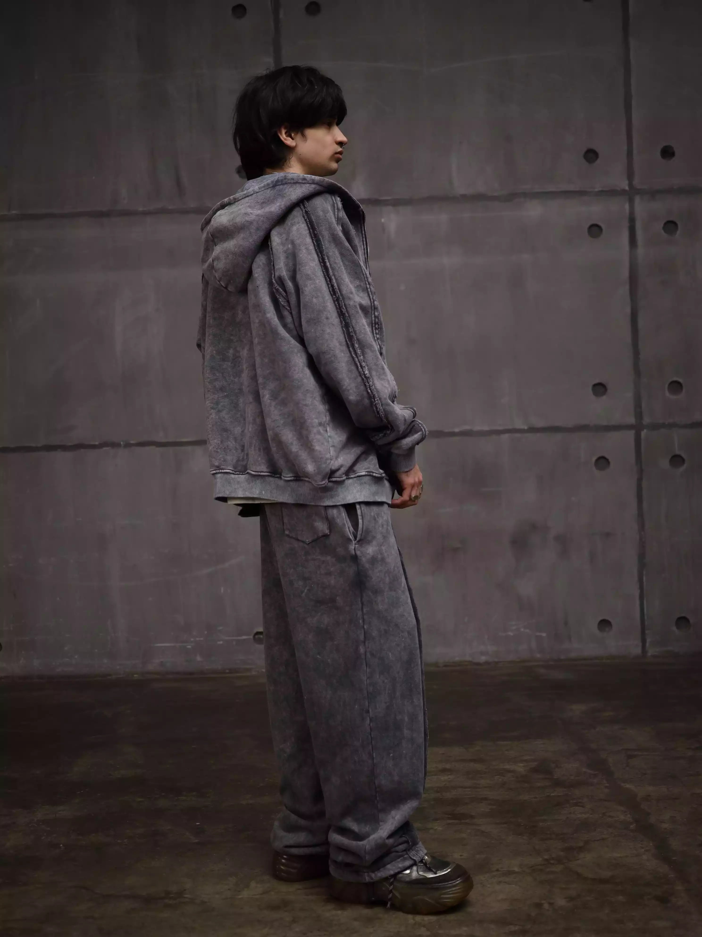 Zipper with Visible Stitching (Mans)