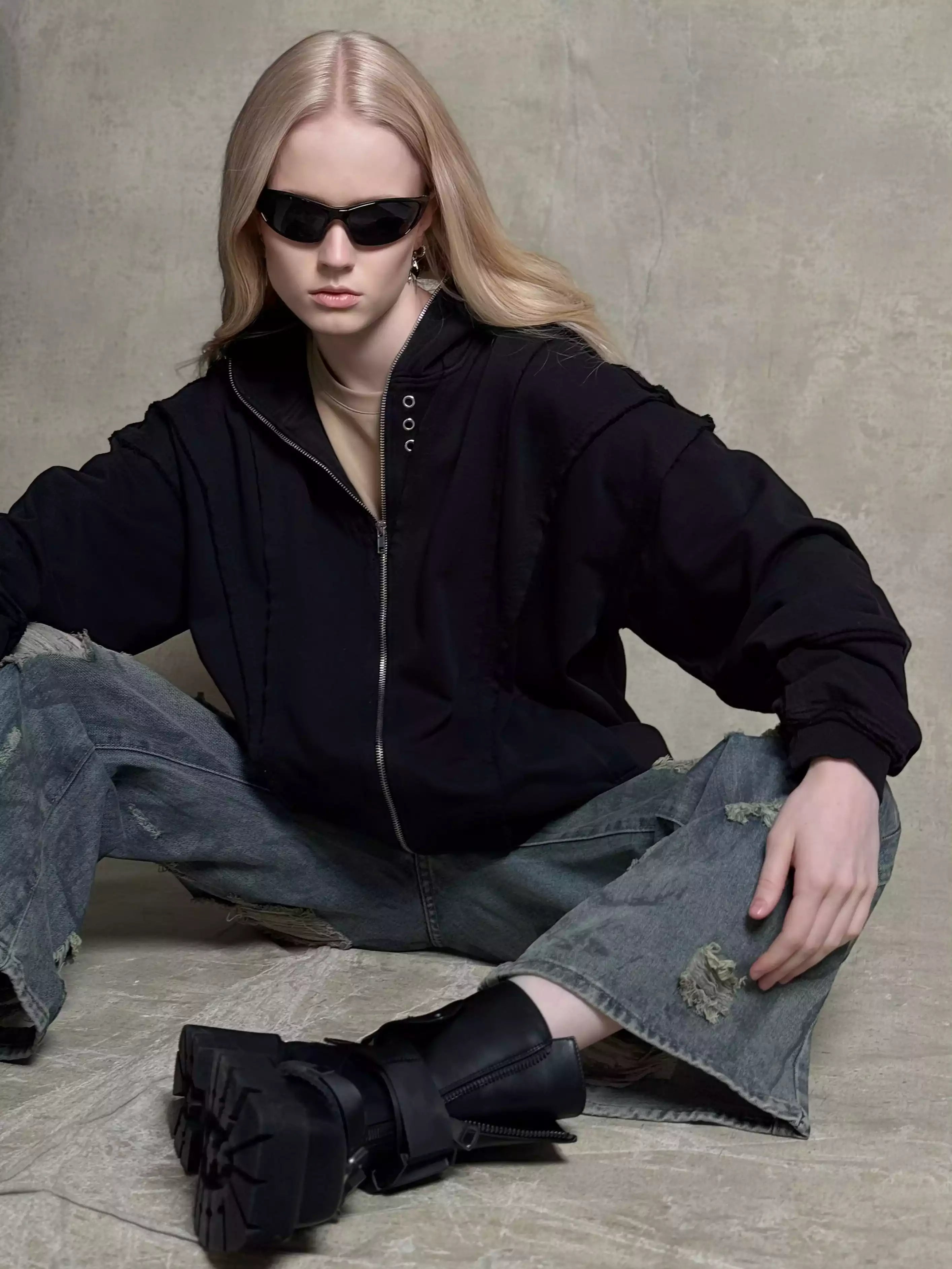 Black Eyelets (Women’s)