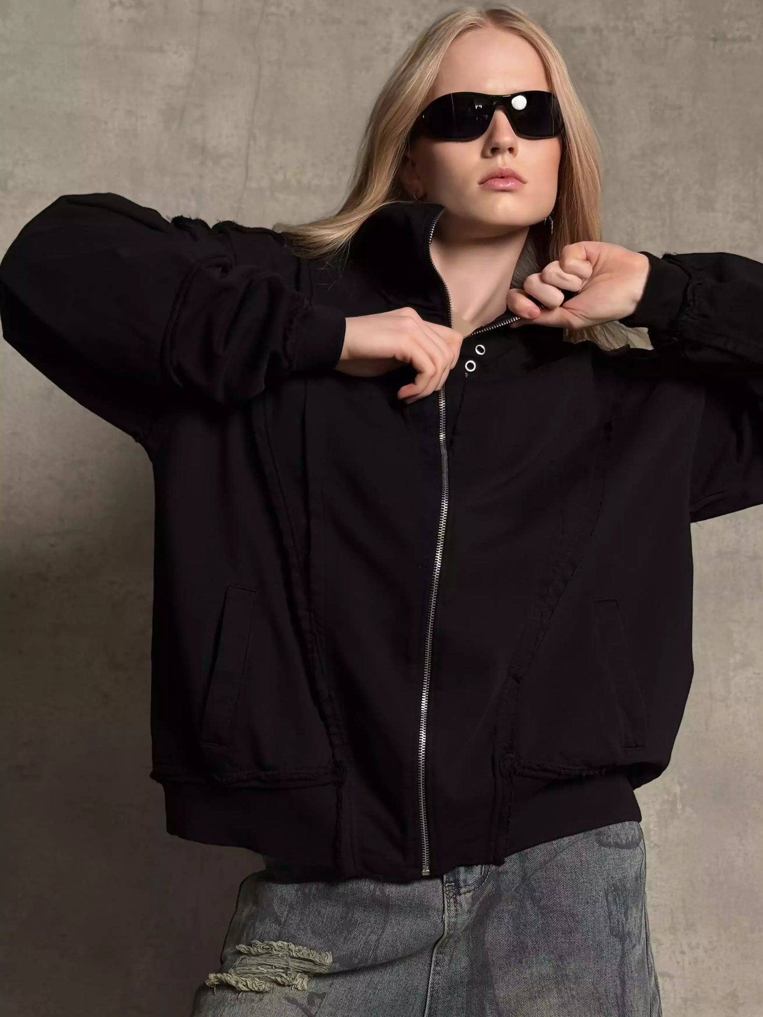 Black Eyelets (Women’s)