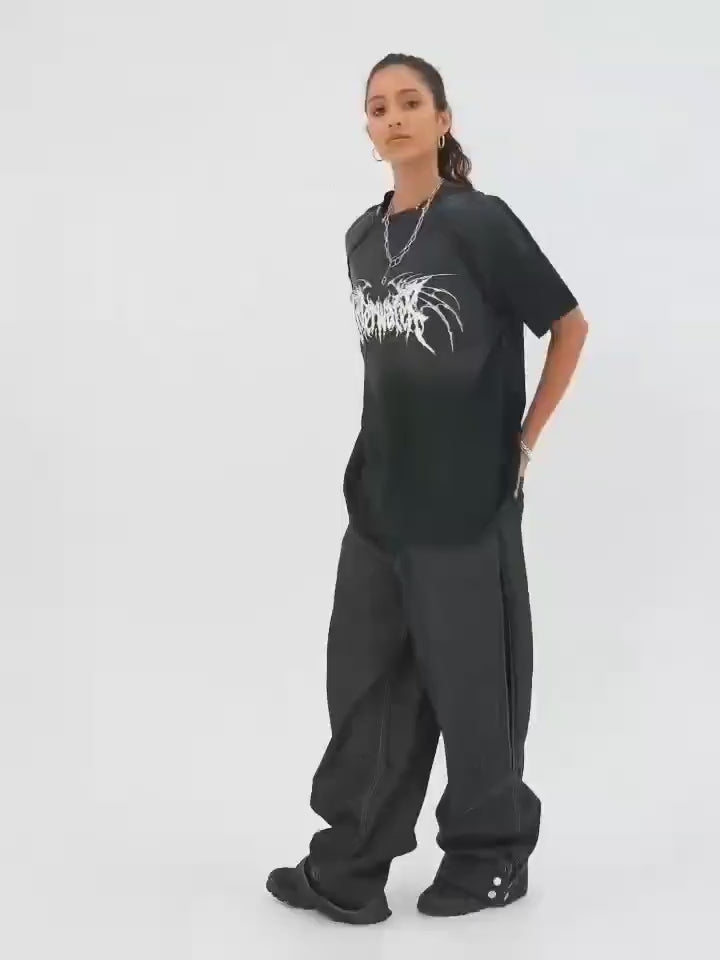 T-shirt with piercing